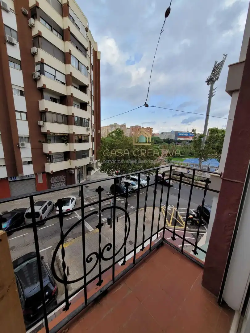 Außenansicht von Wohnung zum Verkauf in Valencia mit Klimaanlage, Heizung und Möbliert