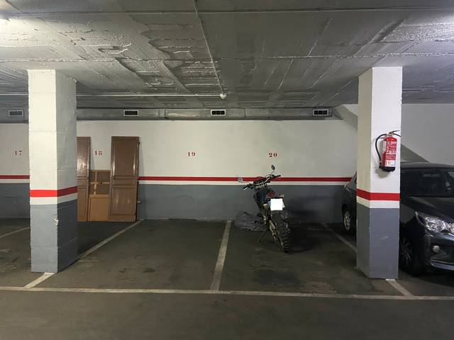 Garaje en Venta en Dos de maig en Sagrada Família