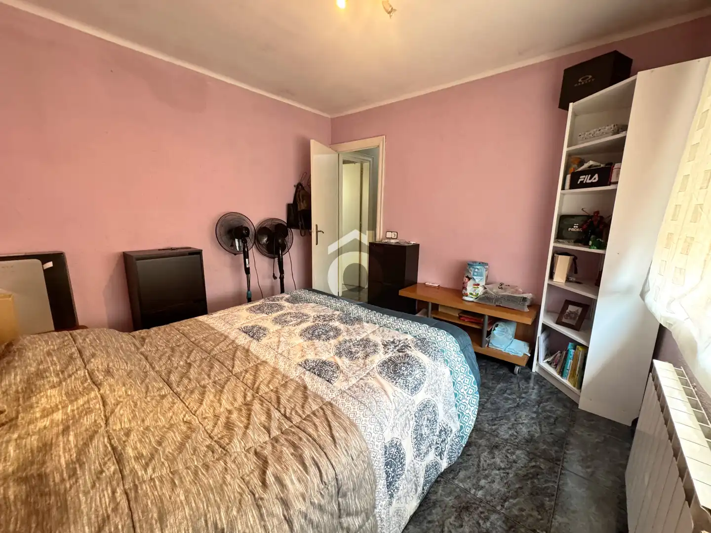 Schlafzimmer von Wohnung zum Verkauf in Esparreguera mit Klimaanlage, Heizung und Balkon
