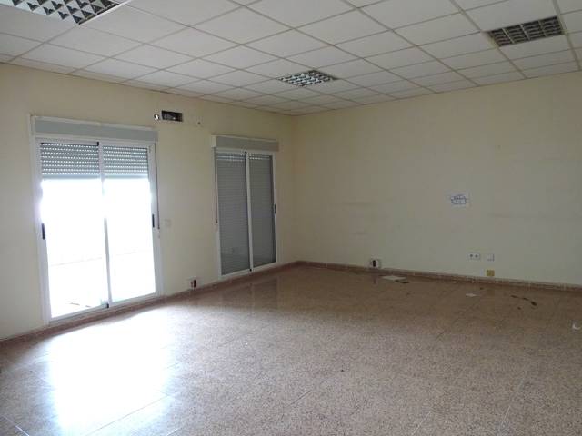 Oficina en Alquiler en El Olivar