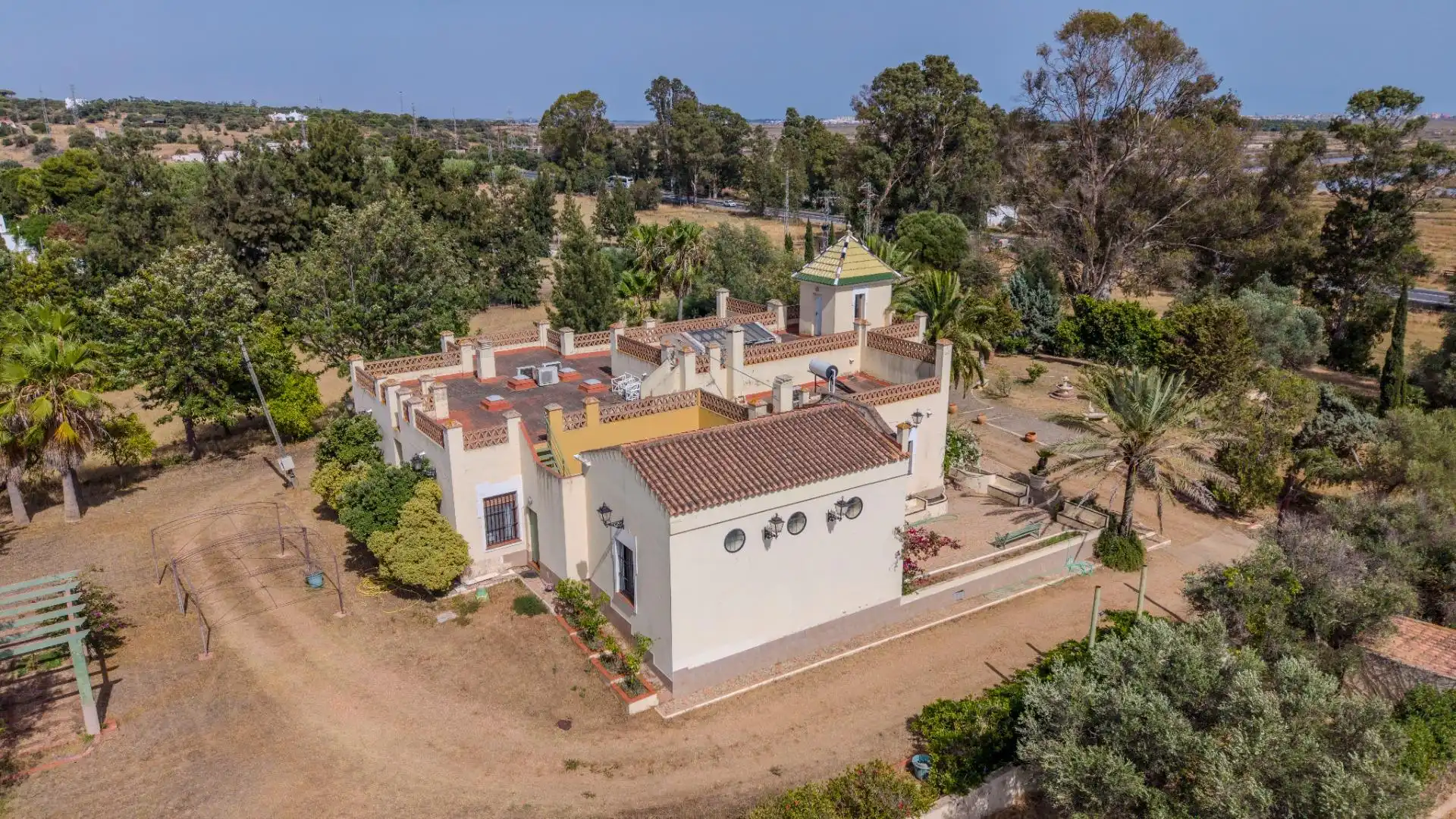 Außenansicht von Country house zum Verkauf in Ayamonte mit Klimaanlage, Heizung und Privatgarten