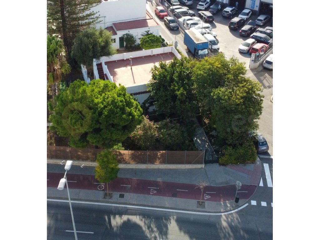 Vista exterior de Casa o xalet en venda en Jerez de la Frontera amb Aire condicionat, Jardí privat i Traster