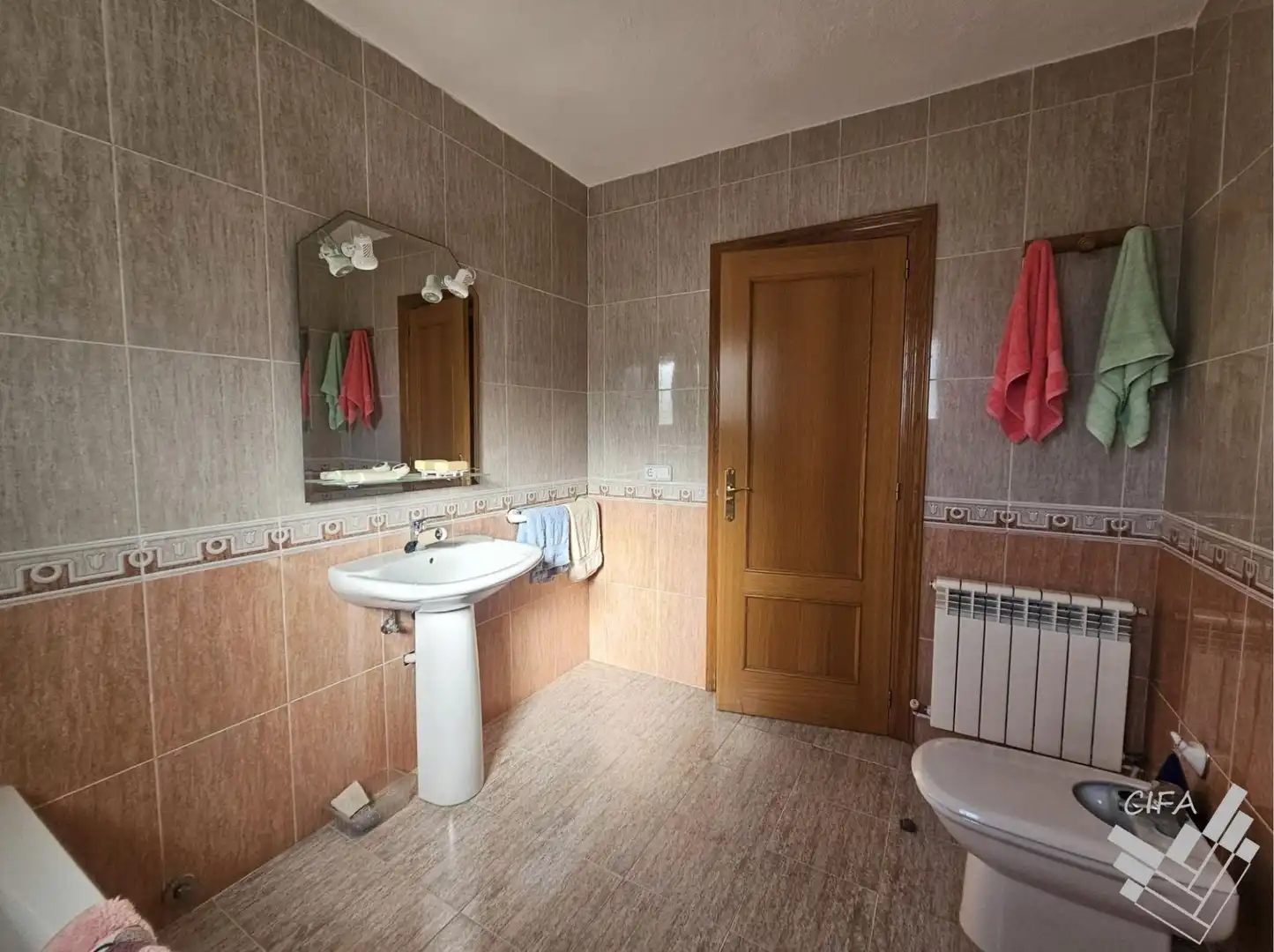 Bany de Casa o xalet en venda en Vinaròs amb Aire condicionat, Calefacció i Jardí privat