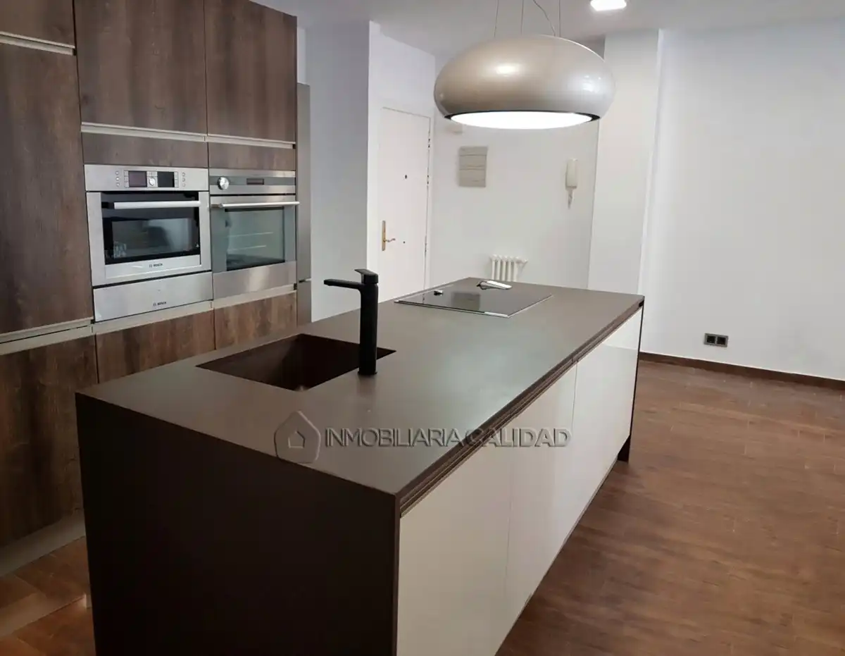 Appartamento con ascensore in affitto a Casco Antiguo, imagen 18