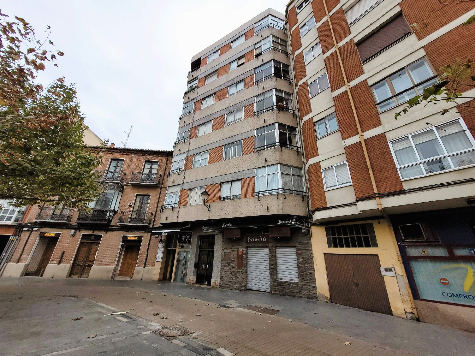 Pis en venda a Plaza Segovia