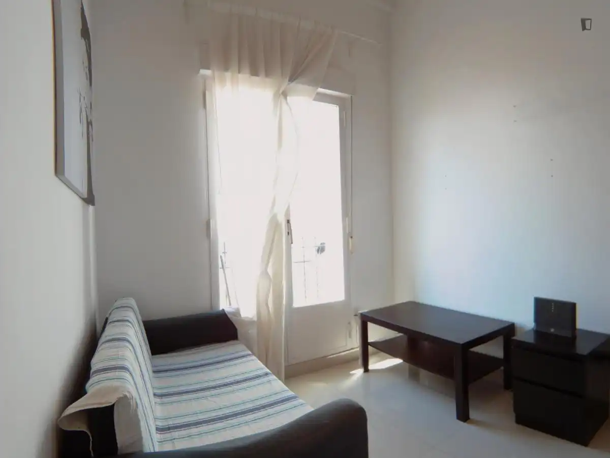 Study for rent in Puerta del Ángel