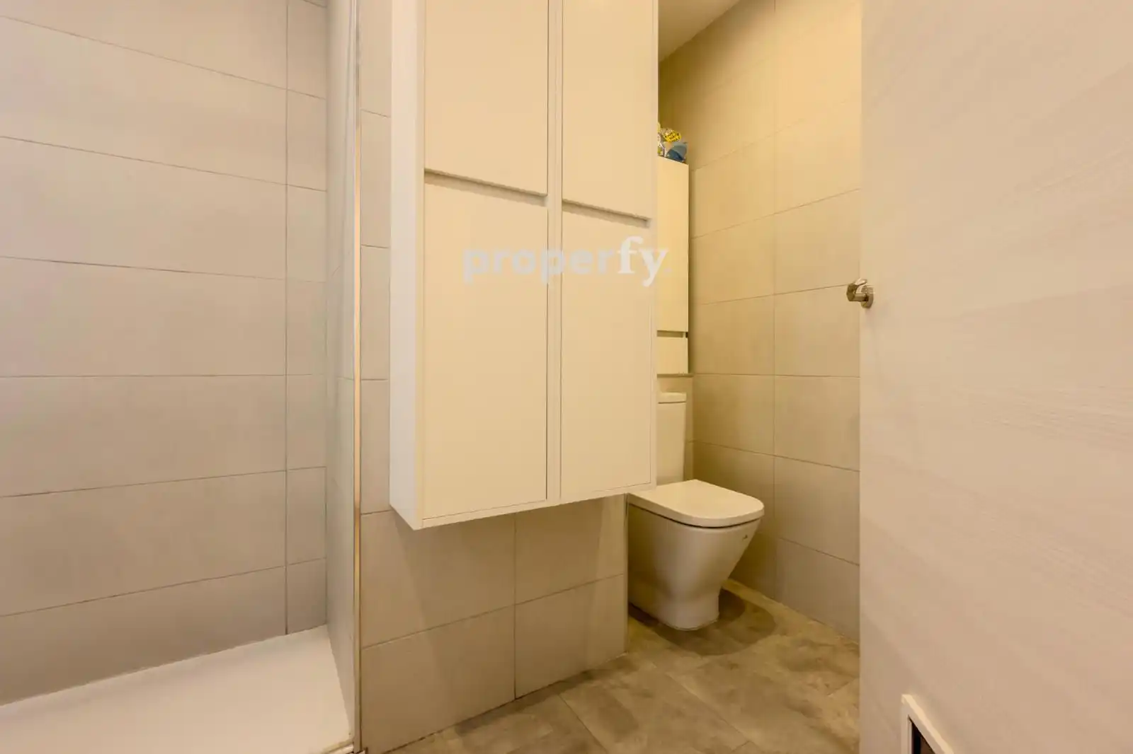 Piso en venta en Provença, El Camp de l'Arpa del Clot
