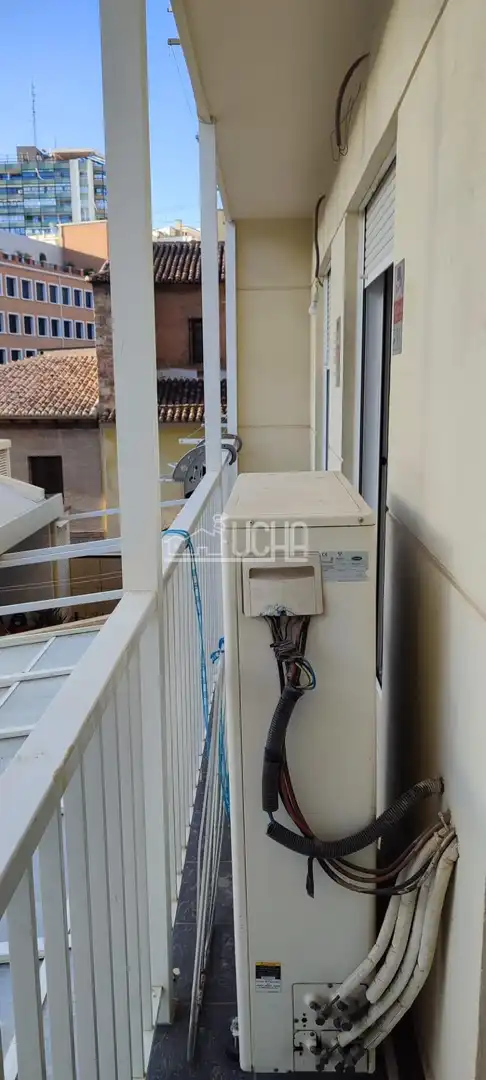 Piso en venta en Calle SAN VICENTE MARTIR, Arrancapins