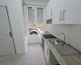 Kitchen of Apartment for sale in El Molar (Madrid)