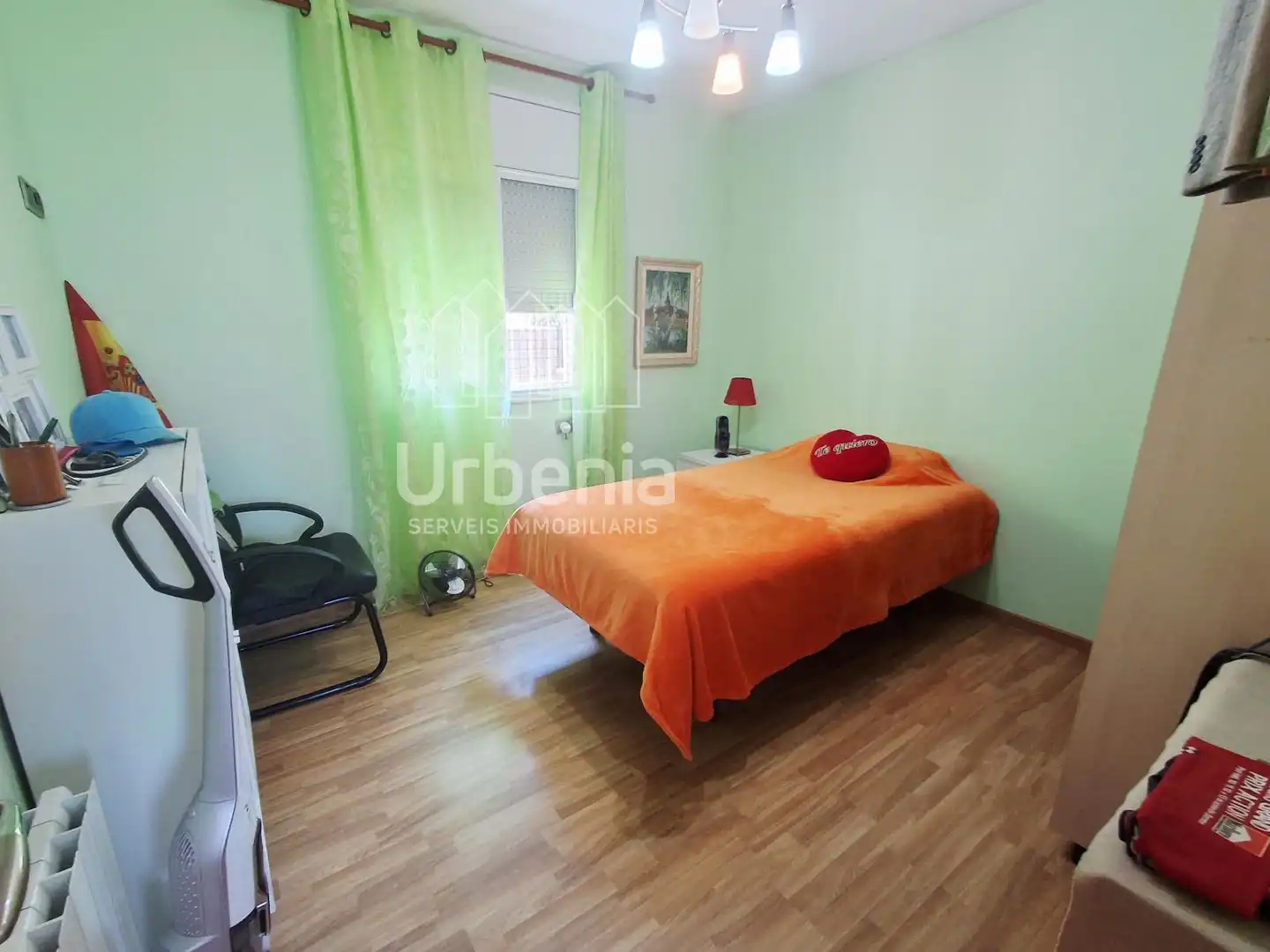 Schlafzimmer von Haus oder Chalet zum Verkauf in Tordera mit Klimaanlage, Heizung und Privatgarten