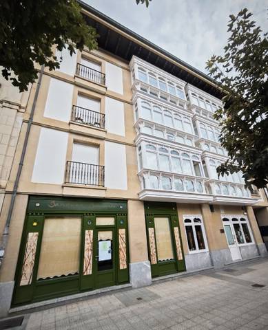 Local comercial en Venta en Kurutziaga Kalea, 9 en Durango