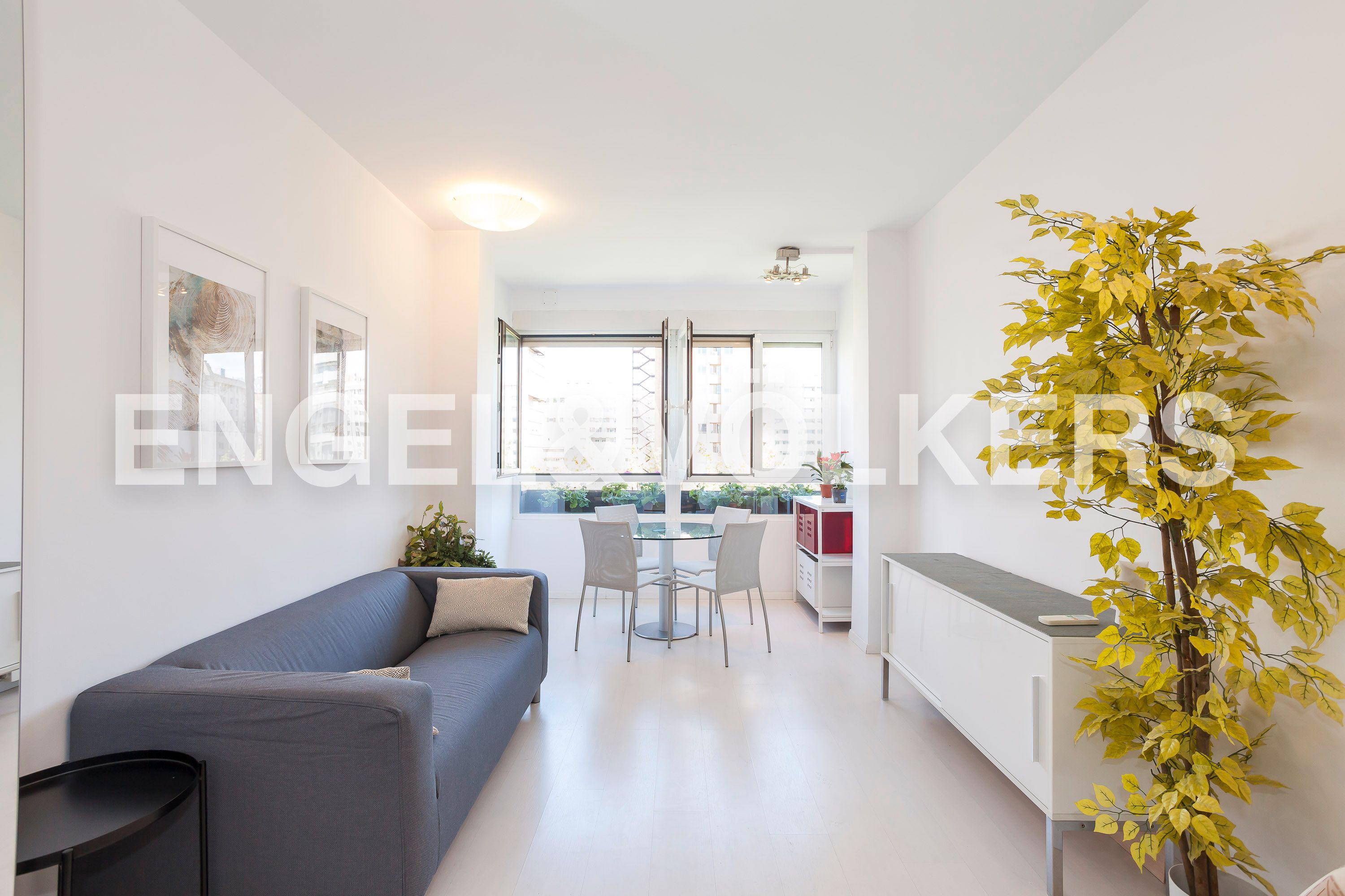 Vista exterior de Apartamento de alquiler en  Madrid Capital con Aire acondicionado, Calefacción y Amueblado