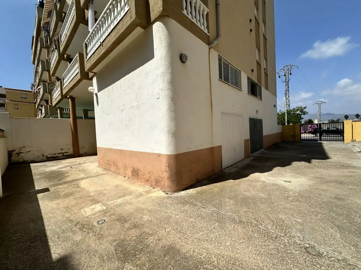 Vista exterior de Garatge en venda en Moncofa