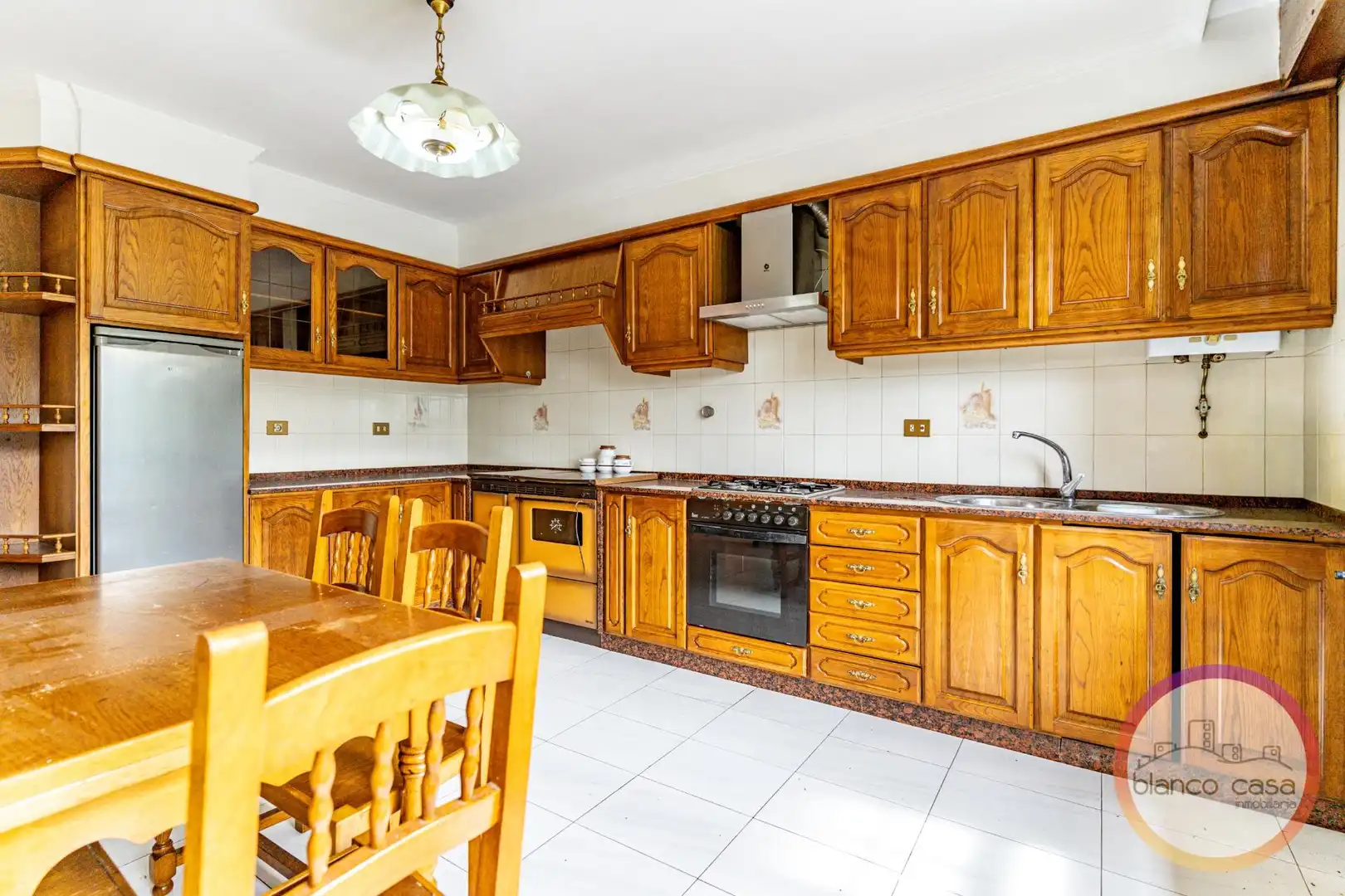 Cocina de Casa o chalet en venta en Carballo con Calefacción