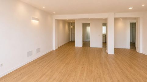 Apartamento reformado, 3 dormitorios, 2 baños, salón  cocina, terraza con vistas a la Bahía de Palma  Son Dameto, imatge 2