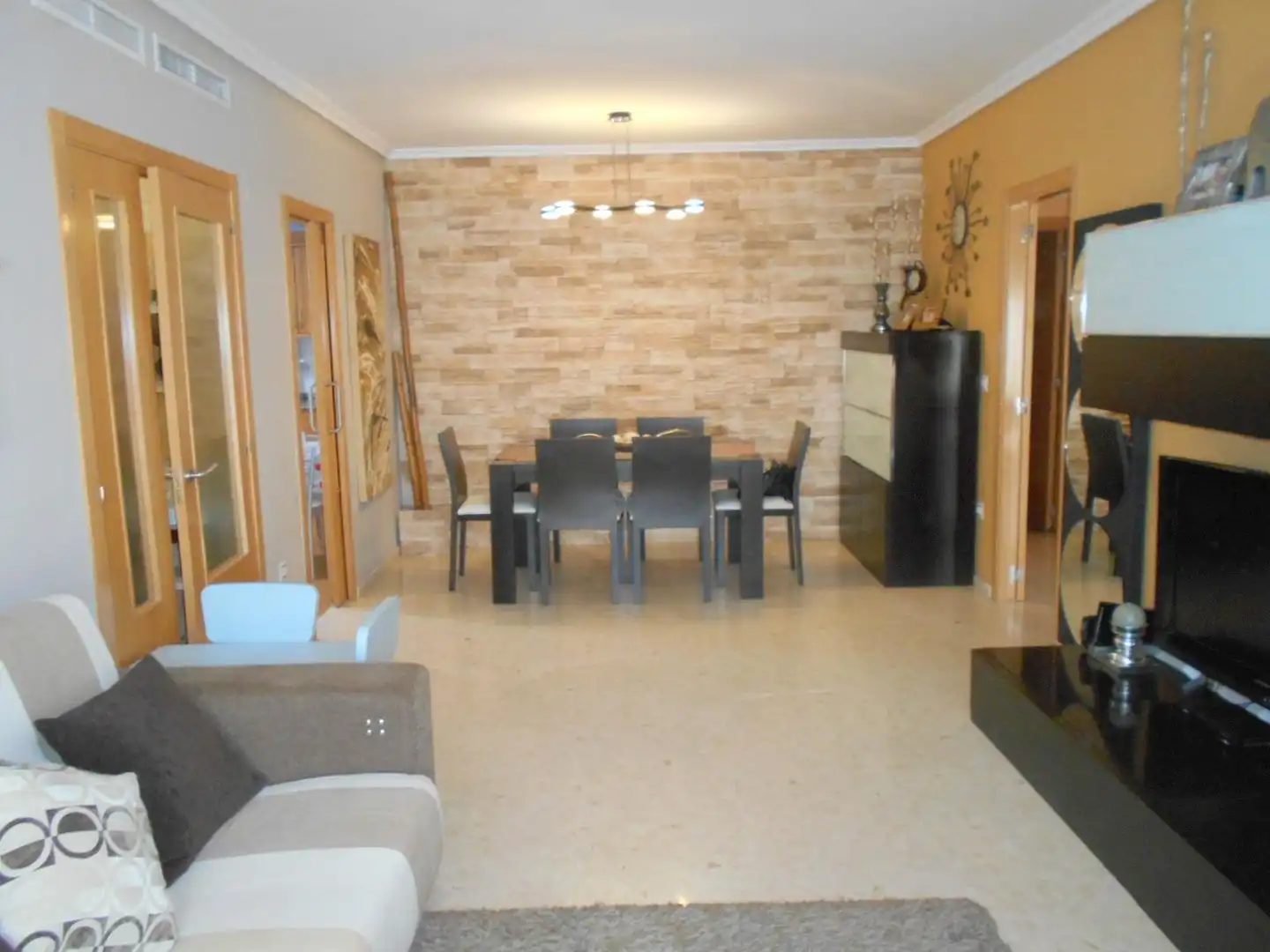 Comedor de Piso de alquiler en Oliva con Aire acondicionado, Amueblado y Balcón