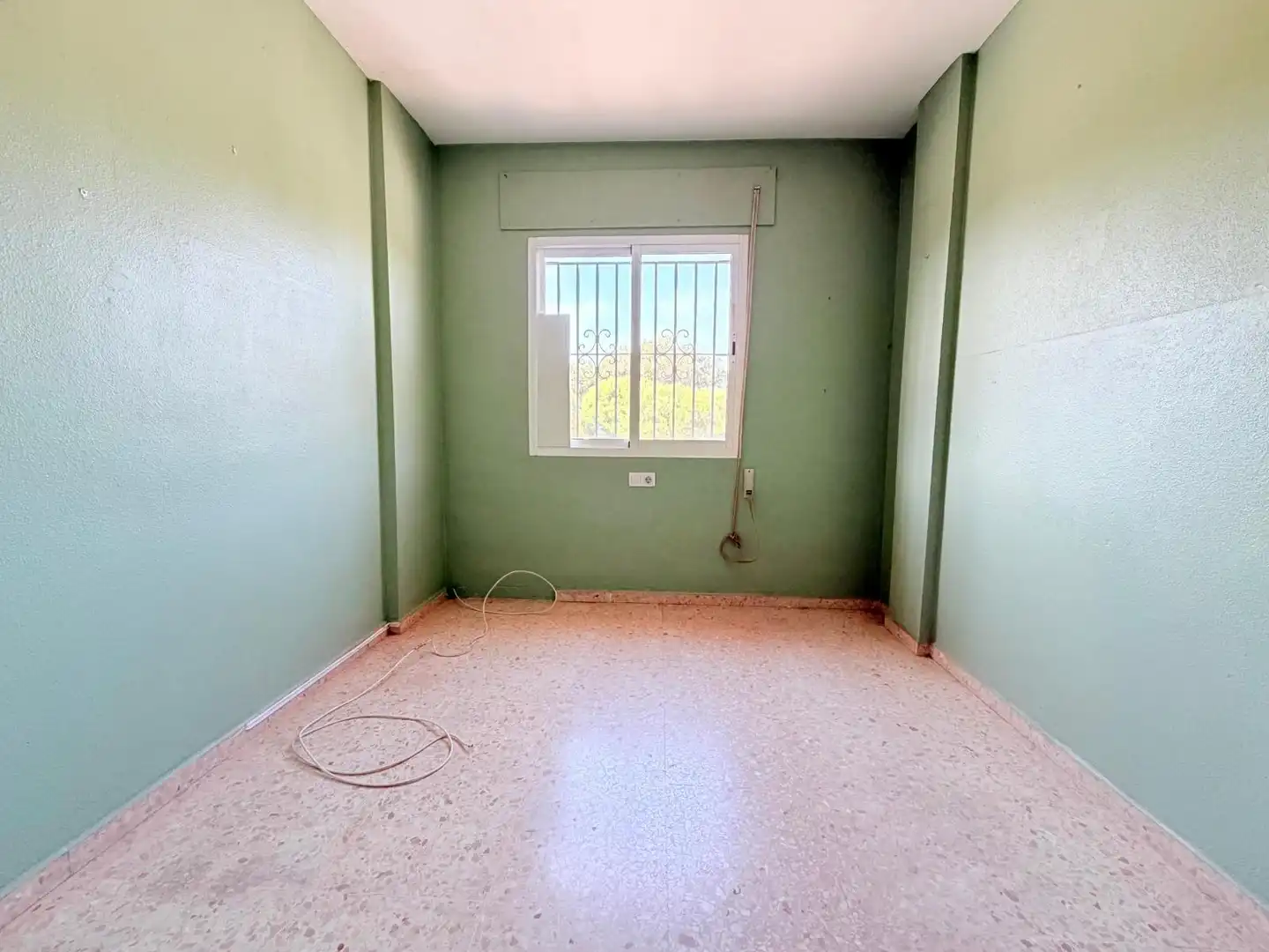 Dormitori de Casa adosada en venda en Los Barrios amb Traster