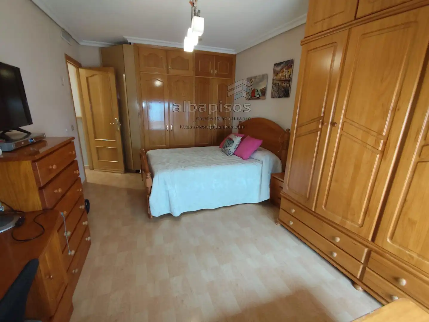 Habitación de Piso en venta en Albacete con Aire acondicionado, Calefacción y Trastero