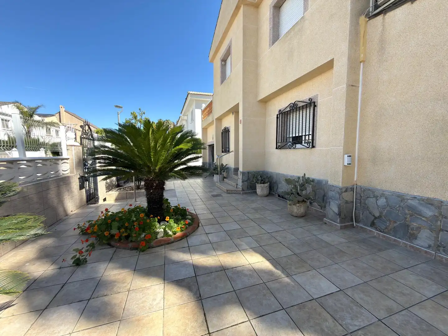 Vista exterior de Casa o xalet en venda en Gandia
