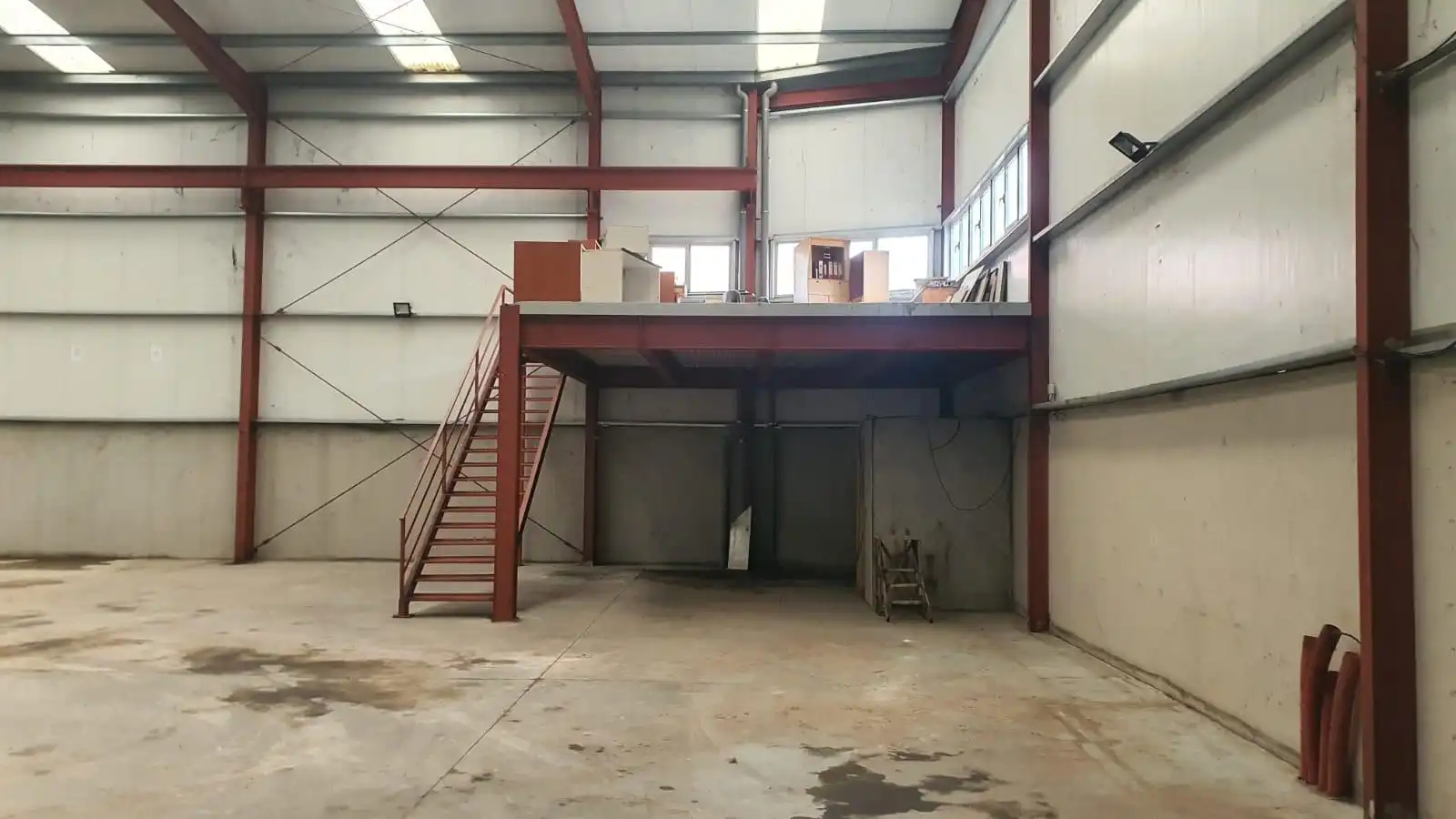 Nau industrial en venda a LAS MALLADAS, 16, Carracedelo