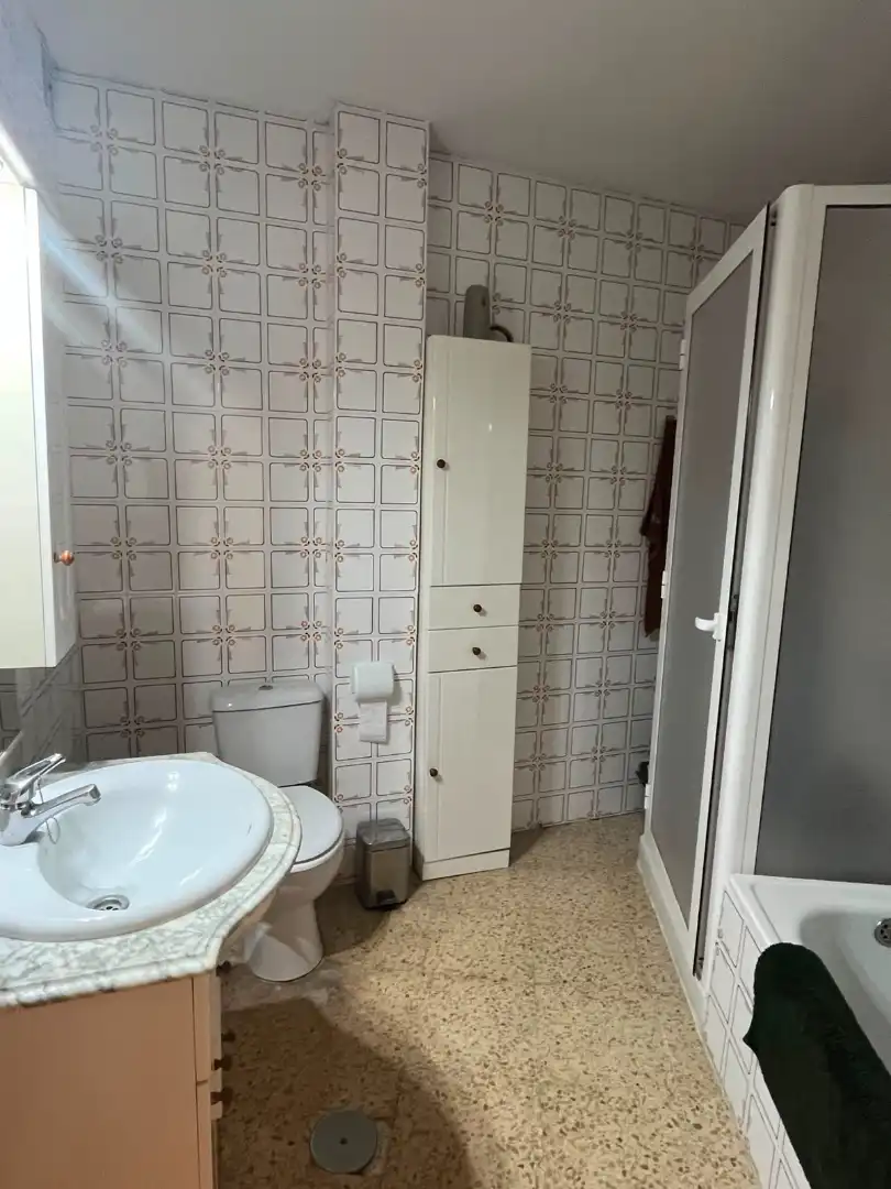 Bany de Pis en venda en Pozaldez amb Calefacció i Terrassa