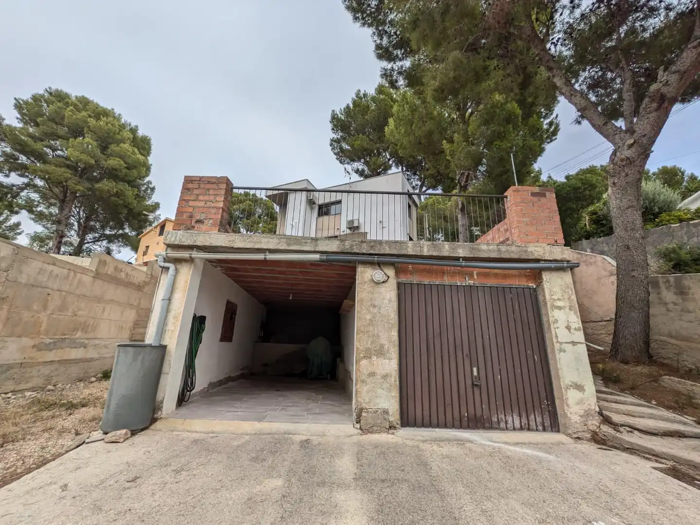 Exterior view of Houses for sale in El Vendrell  with Air Conditioner