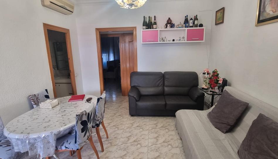 Foto 1 de Casa adosada en venda a Carrer de Núria, 32i, Lloreda, Barcelona