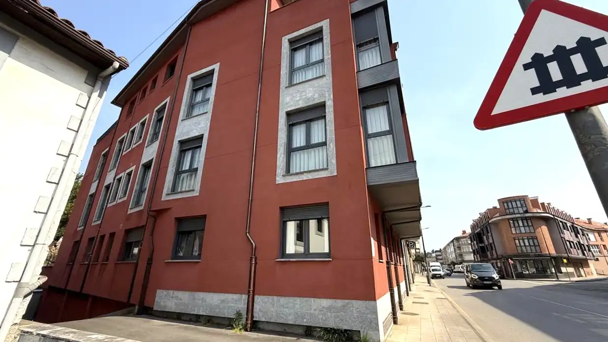 Vista exterior de Piso en venta en Llanes