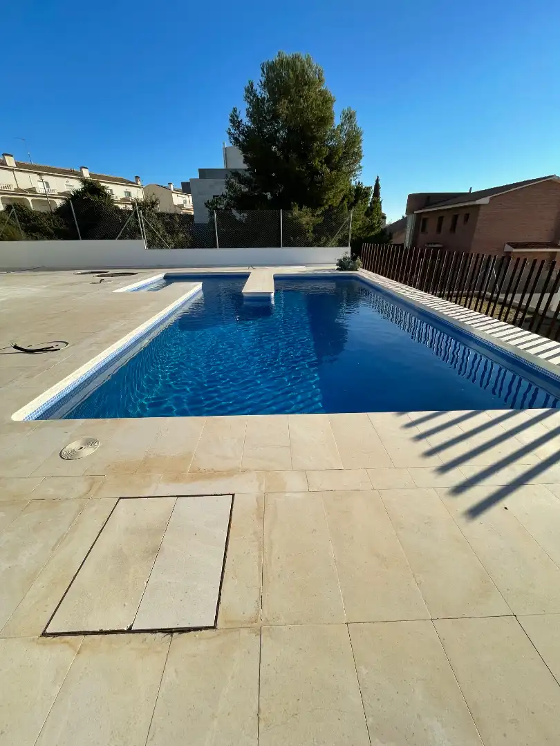 Piscina de Casa o xalet de lloguer en El Vendrell amb Aire condicionat, Calefacció i Jardí privat