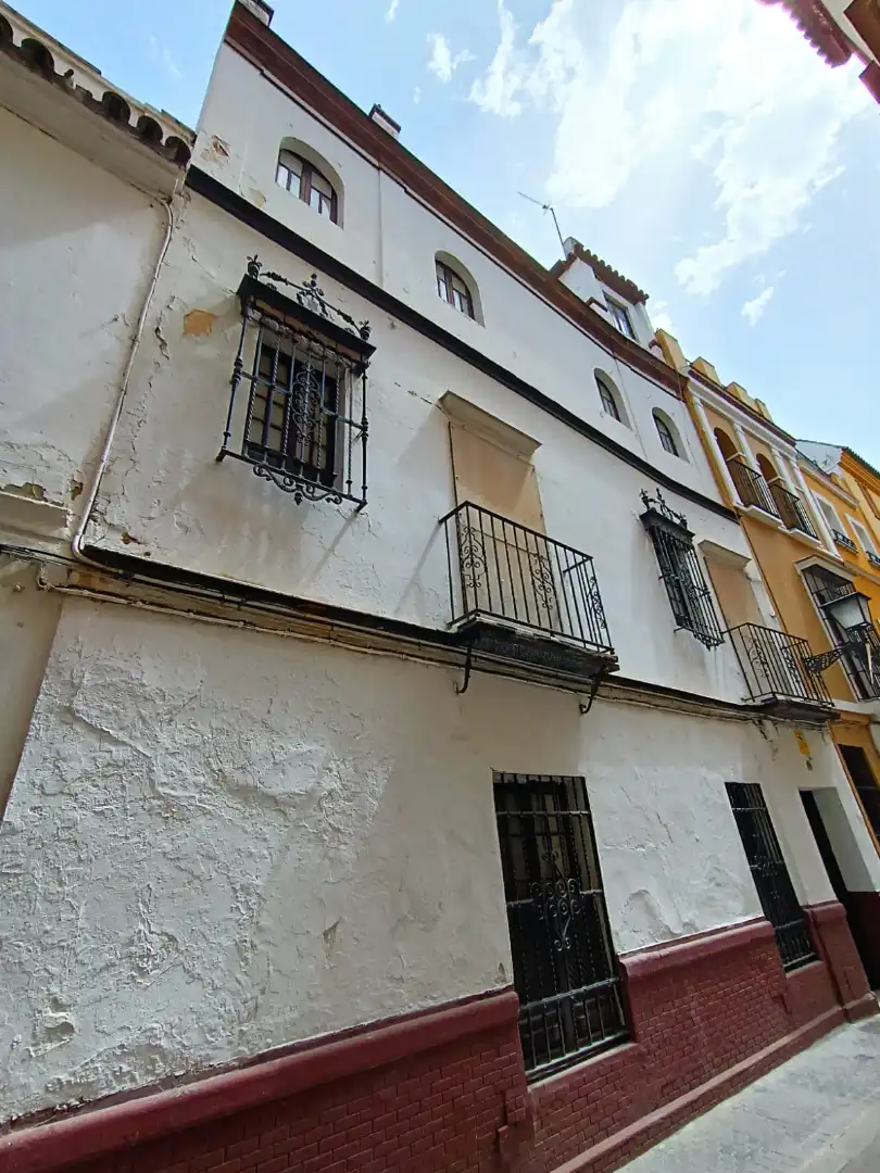 Vista exterior de Casa adosada en venta en Casco Antiguo