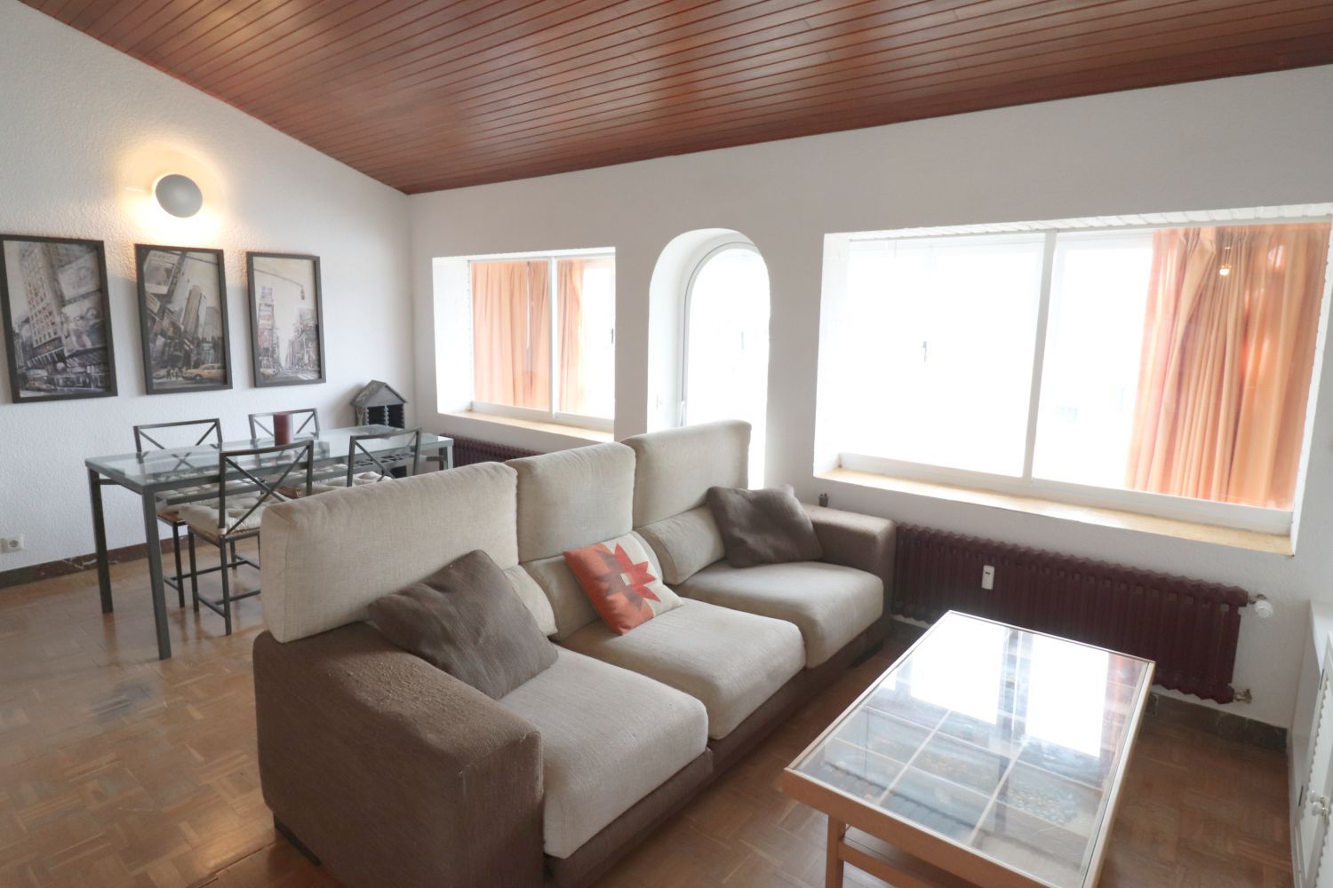Sala de estar de Piso en venta en Vitoria - Gasteiz con Calefacción y Parquet