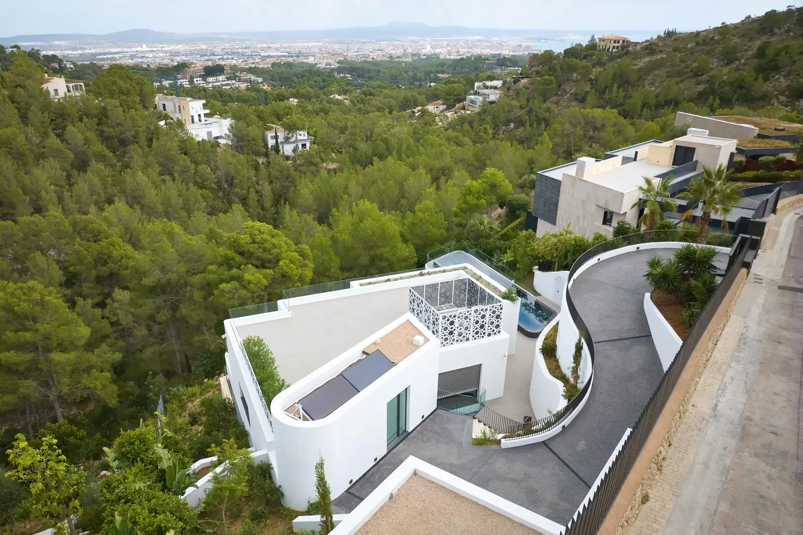 Vista exterior de Casa o xalet en venda en  Palma de Mallorca amb Aire condicionat, Jardí privat i Terrassa