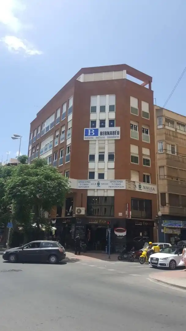 Office space with lift for sale in Plaza ESPAÑA