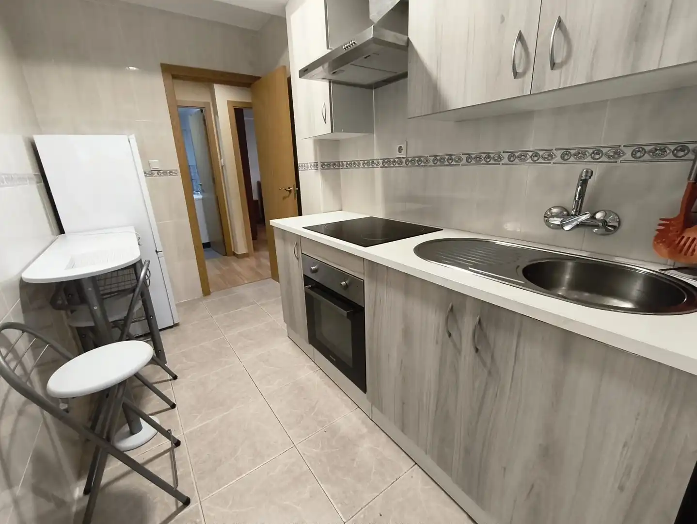 Cocina de Planta baja en venta en Granada con Jardín privado, Terraza y Amueblado