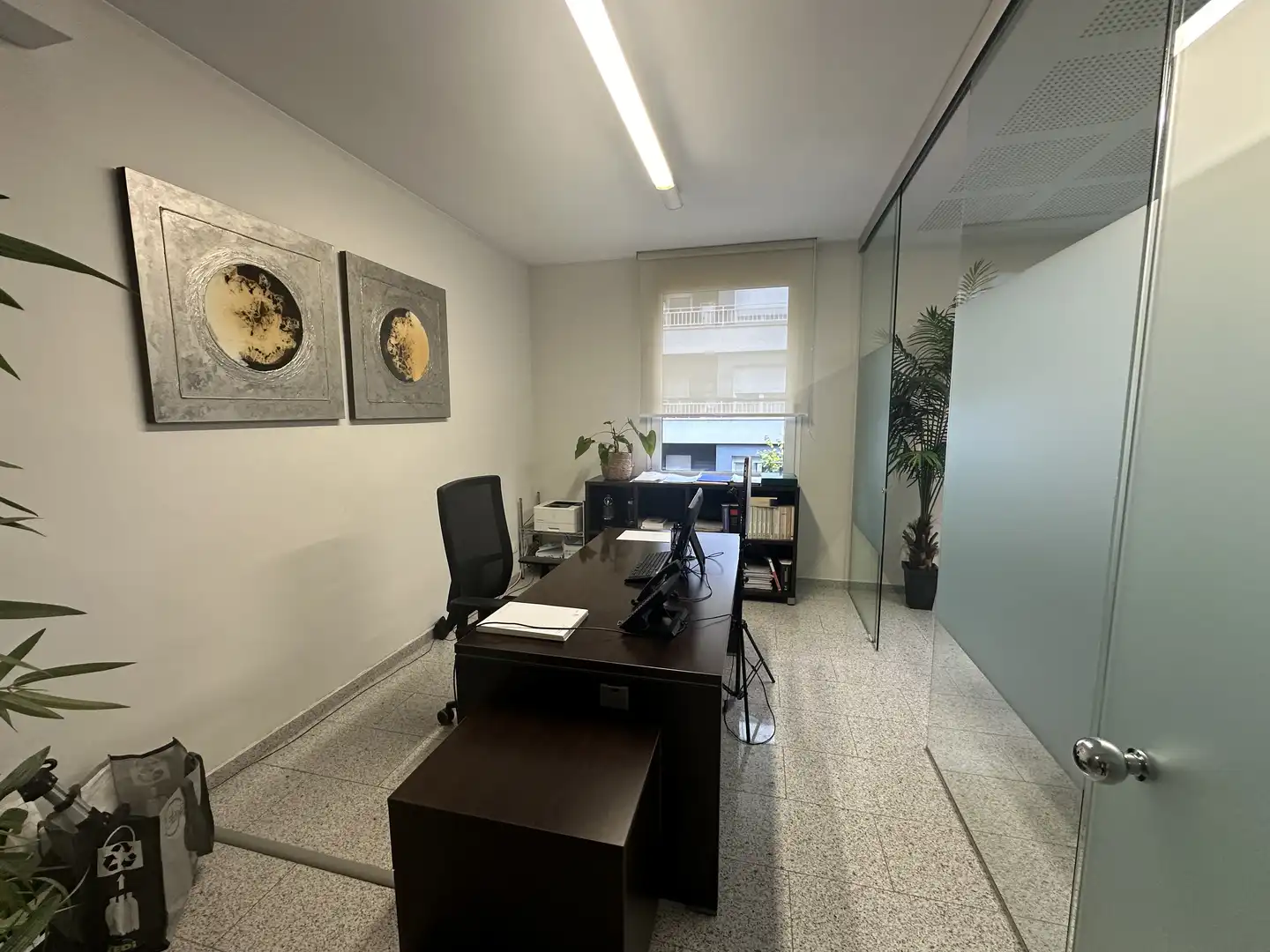 Business premises to rent in Eixample Nord, imagen 2