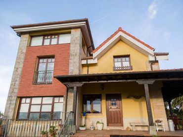 Chalet en venta en Hazas de Cesto