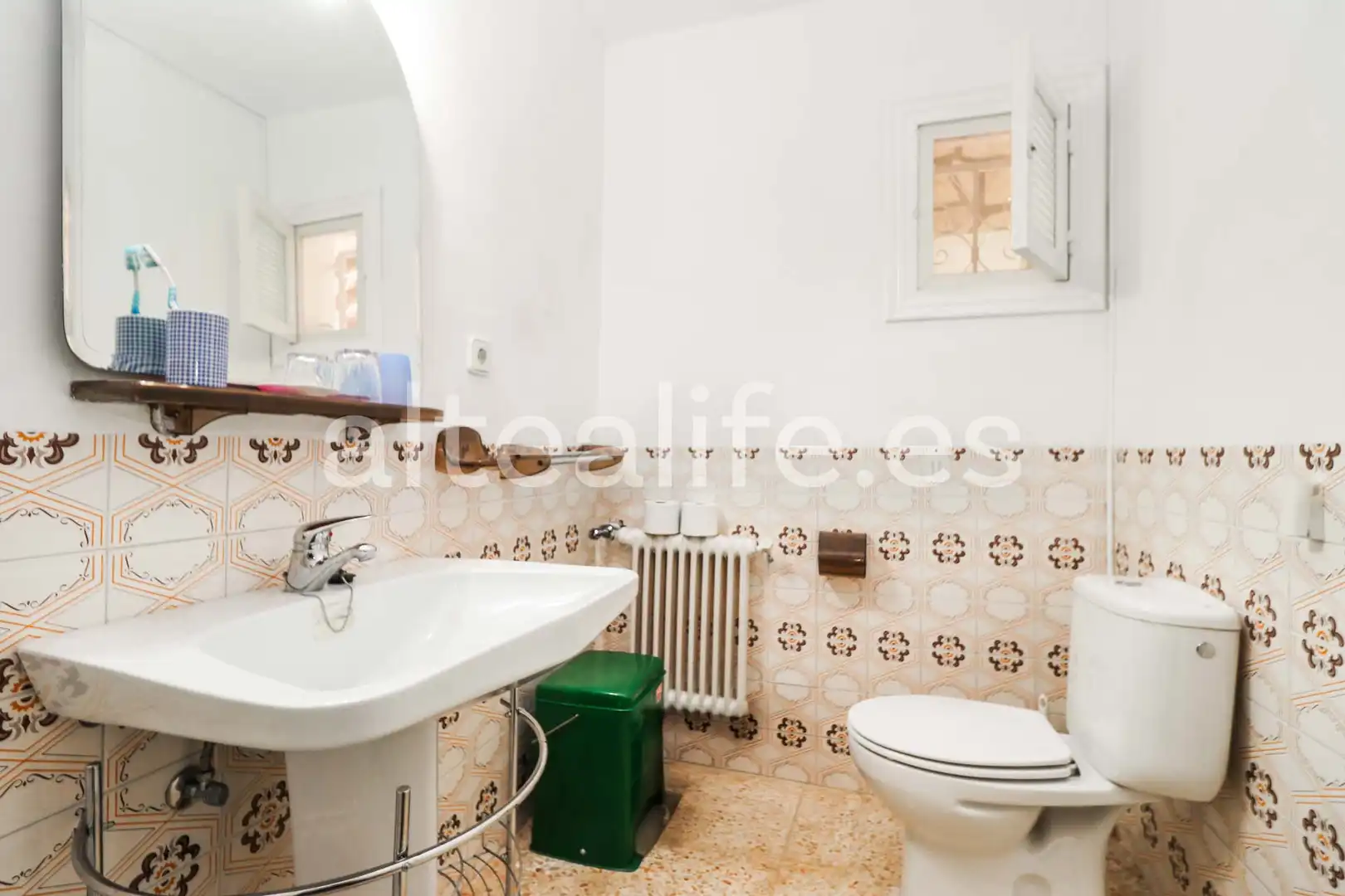 Bathroom of Houses for sale in L'Alfàs del Pi  with Air Conditioner, Heating and Private garden