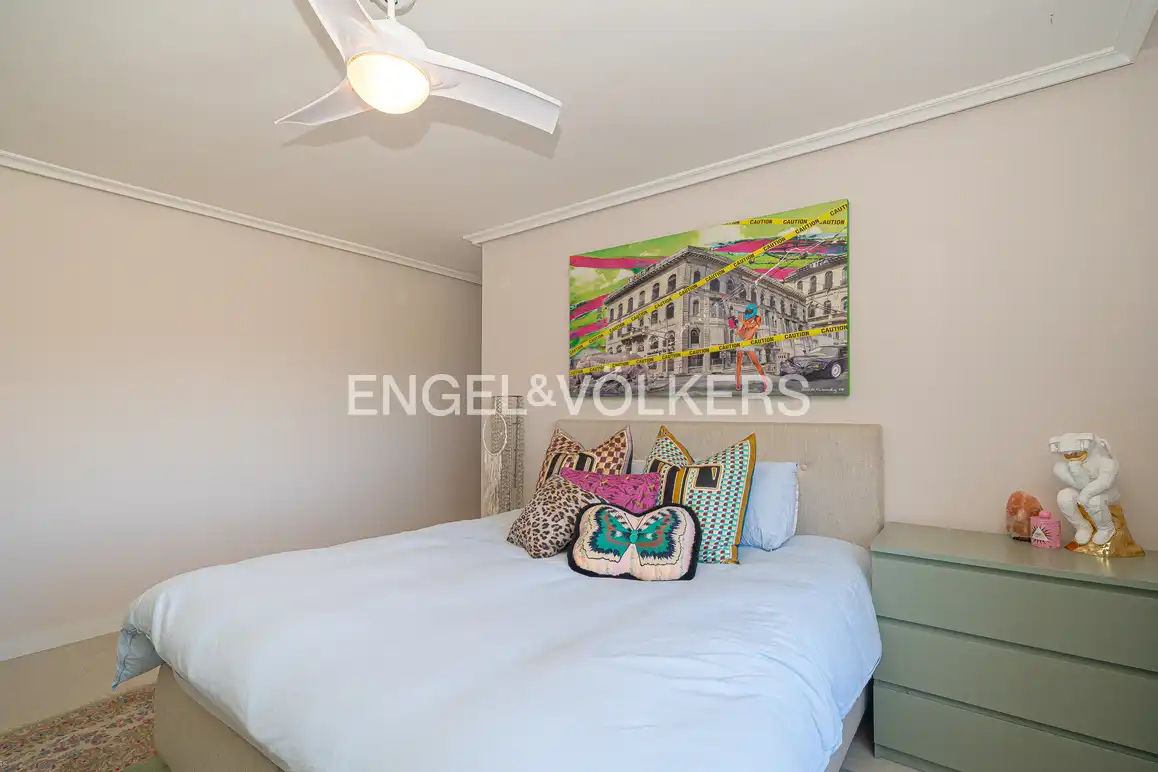 Habitación de Casa o chalet en venta en Polop con Aire acondicionado, Jardín privado y Piscina