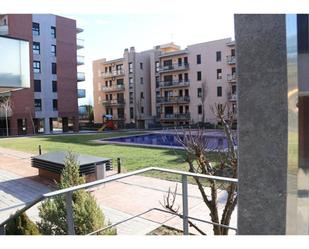 Piscina de Pis en venda en Manresa amb Aire condicionat, Calefacció i Traster