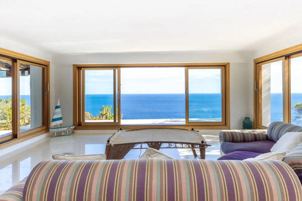 Sala d'estar de Casa o xalet en venda en Santa Eulària des Riu amb Aire condicionat, Calefacció i Jardí privat