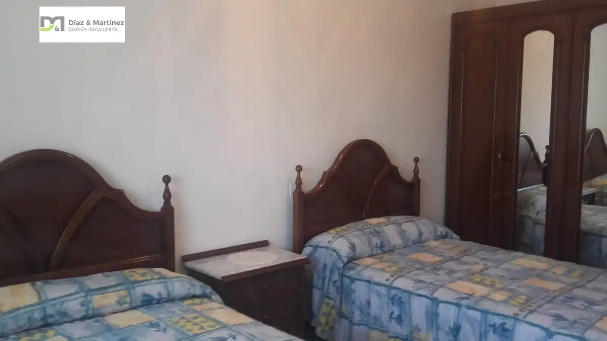 Habitación de Piso en venta en La Bañeza  con Calefacción y Terraza