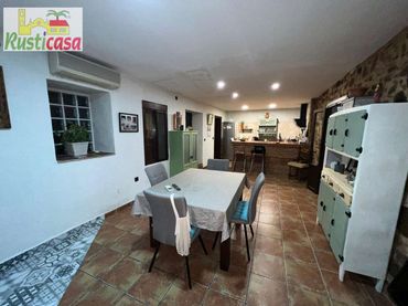 Casa amb balcó en venda a Visitacion