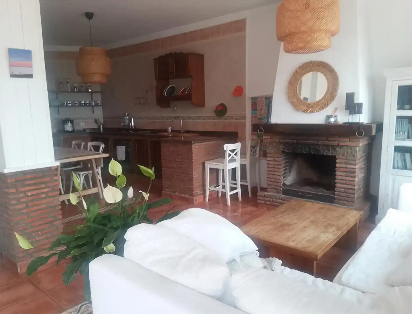 Sala d'estar de Casa o xalet en venda en Algeciras amb Piscina i Balcó