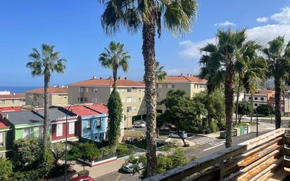 Vista exterior de Pis en venda en Puerto de la Cruz amb Terrassa i Balcó