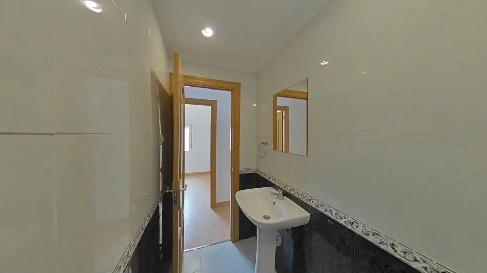 Flat for sale in C/ Sierra de Gredos , Zona Centro Joven