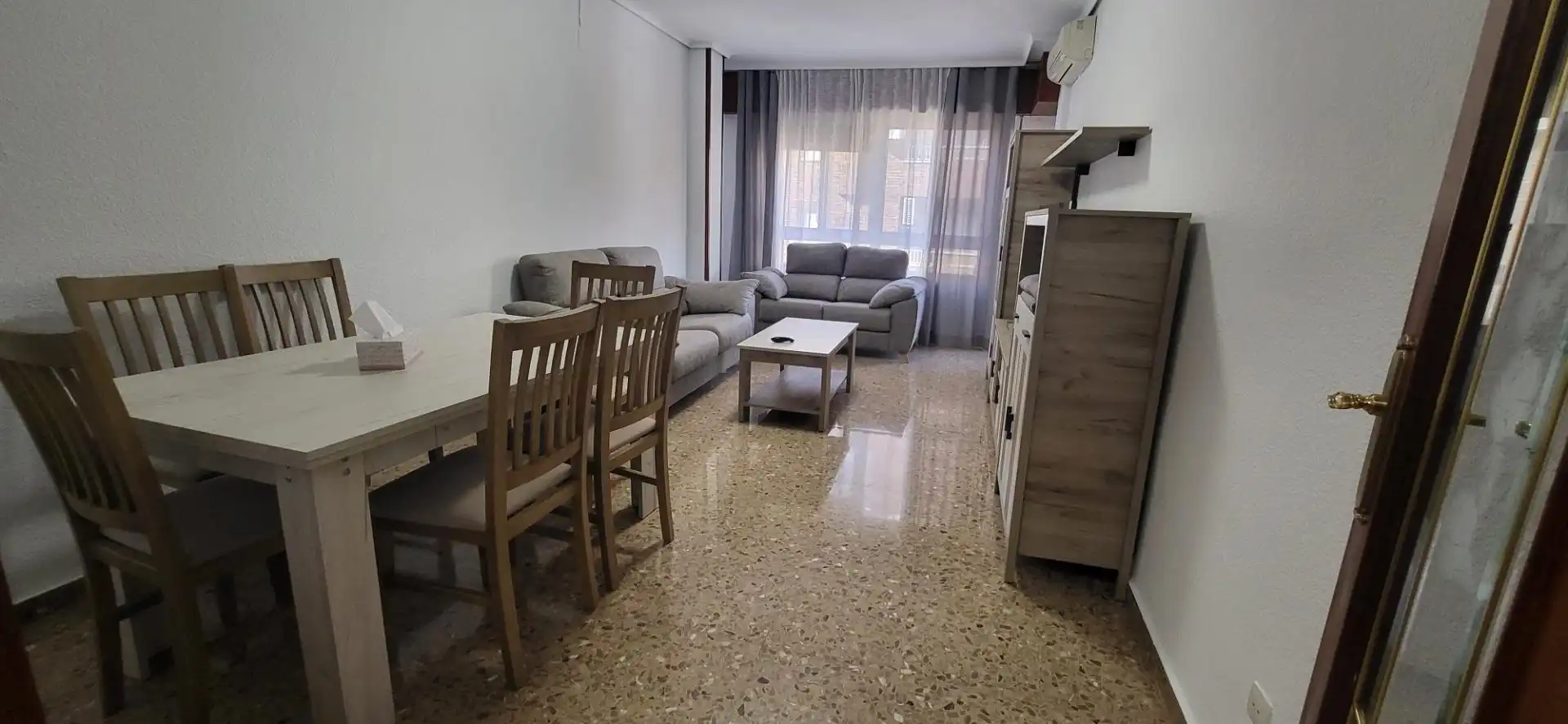 Living room of Flat for rent in Albacete  with Air Conditioner, Heating and Furnished