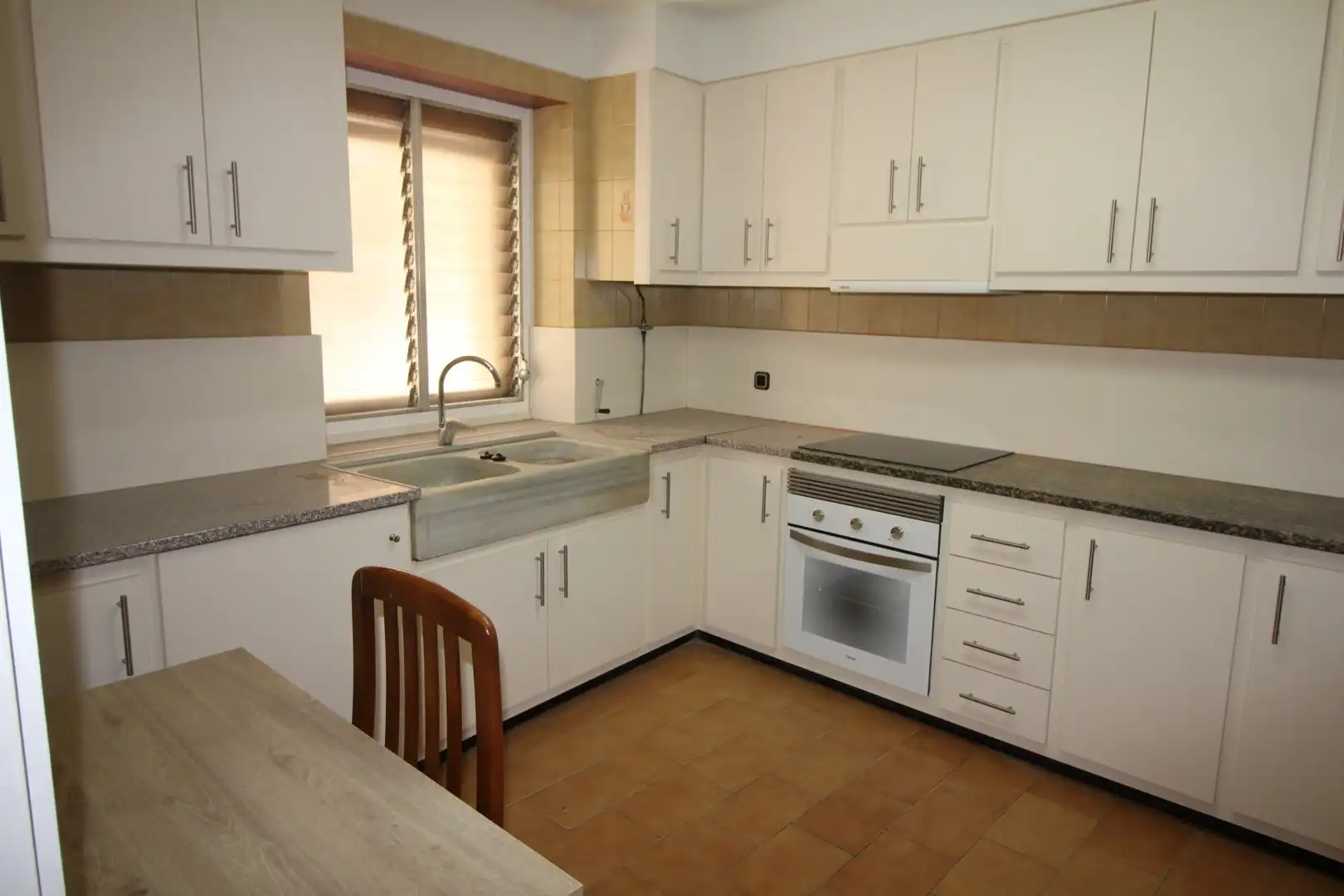 Küche von Haus oder Chalet zum Verkauf in Peralada mit Terrasse und Abstellraum