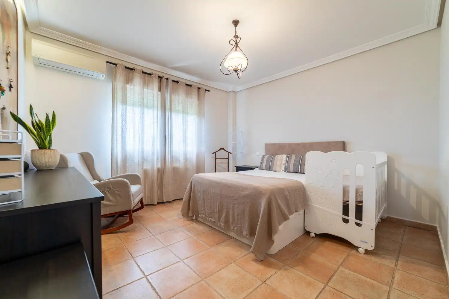Dormitori de Casa o xalet en venda en Valdemorillo amb Piscina comunitària