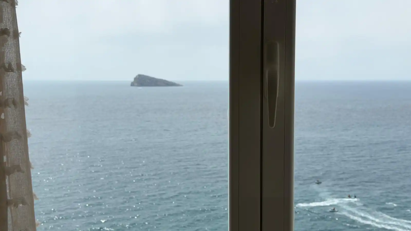 Schlafzimmer von Wohnung zum Verkauf in Benidorm mit Klimaanlage, Heizung und Terrasse