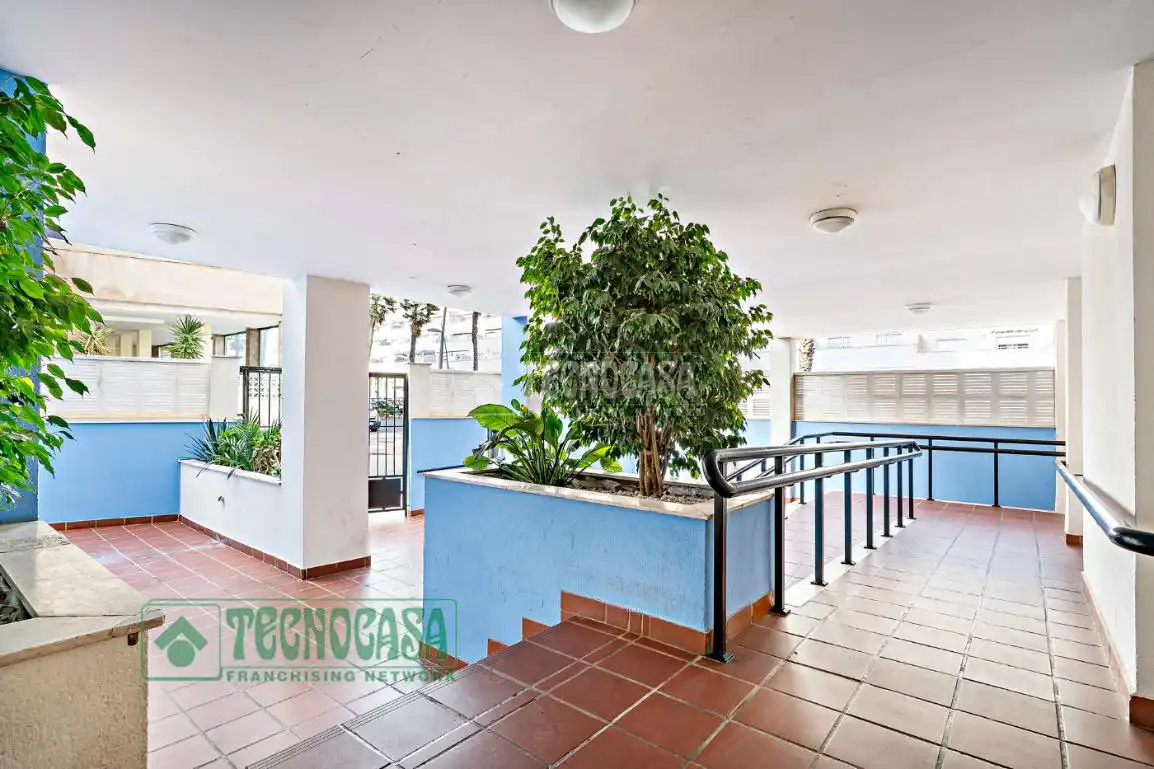 Flat for sale in Roquetas de Mar  with Air Conditioner and Heating